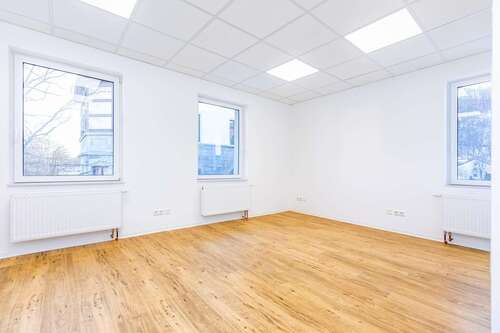 Foto - Büro in Jena 330,00 € 28 m² - 330,00&nbsp;EUR Kaltmiete, ca.&nbsp; 28,00&nbsp;m&sup2;