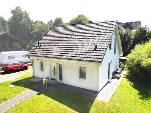 Foto - Haus zum Kaufen in Staufenberg 389.000,00 € 120 m²