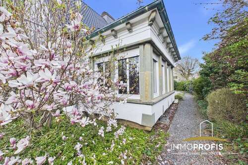 Foto - Haus zum Kaufen in Warstein 439.000,00 € 253 m²