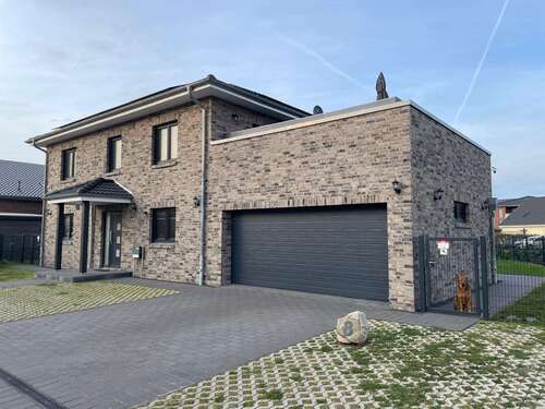 Foto - Haus zum Kaufen in Bornhöved 895.000,00 € 201 m²