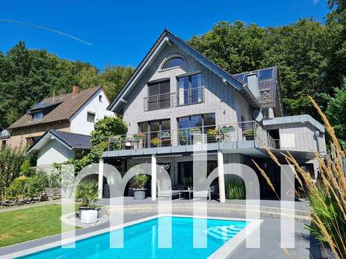 Foto - Haus zum Kaufen in Much Niederheimbach 1.100.000,00 € 224 m²