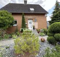Haus zum Kaufen in Bielefeld Brackwede 405.000,00 € 180 m² - Bielefeld / Brackwede
