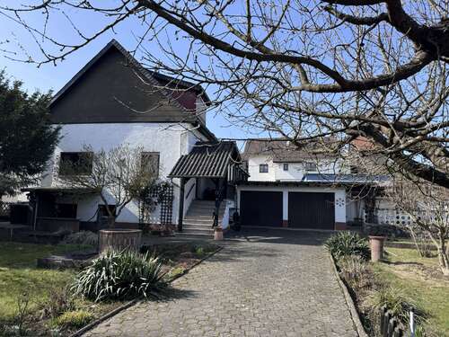 Foto - Haus zum Kaufen in Solms 248.000,00 € 140 m²