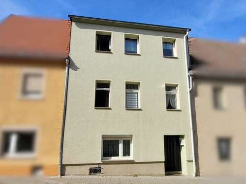 Foto - Haus zum Kaufen in Oschatz 99.000,00 € 147.35 m²