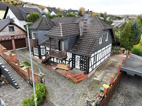 Foto - Haus zum Kaufen in Herscheid 449.000,00 € 230 m²