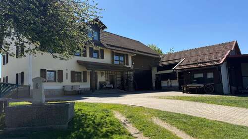 Foto - Haus zum Kaufen in Saldenburg 890.000,00 € 187 m²