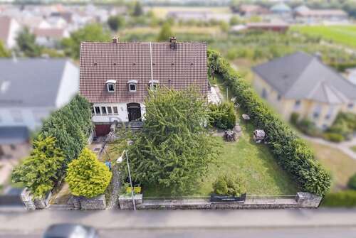 Foto - Haus zum Kaufen in Heuchelheim 850.000,00 € 258.38 m²