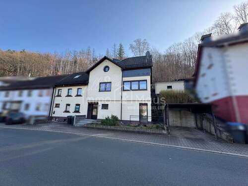 Foto - Haus zum Kaufen in Plettenberg 179.000,00 € 210 m²