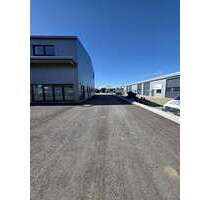Halle in Neu-Ulm 3.240,00 € 128 m²