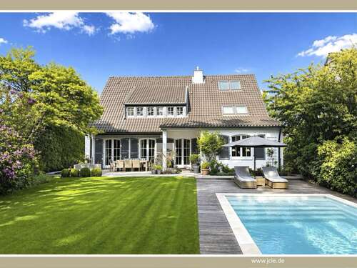 Foto - Haus zum Kaufen in Meerbusch 2.550.000,00 € 335 m²