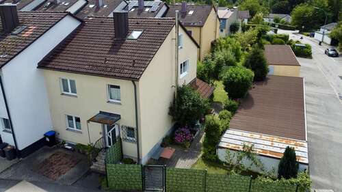 Foto - Haus zum Kaufen in Traunreut 520.000,00 € 165 m²
