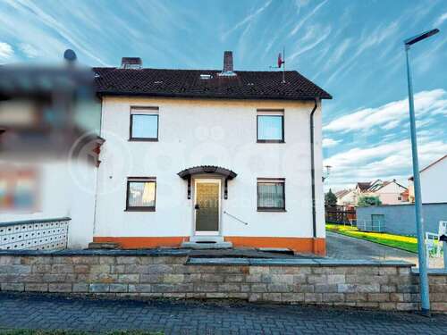 Foto - Haus zum Kaufen in Goldbach 349.000,00 € 137 m²