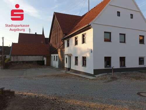 Foto - Haus zum Kaufen in Hiltenfingen 995.000,00 € 204 m²