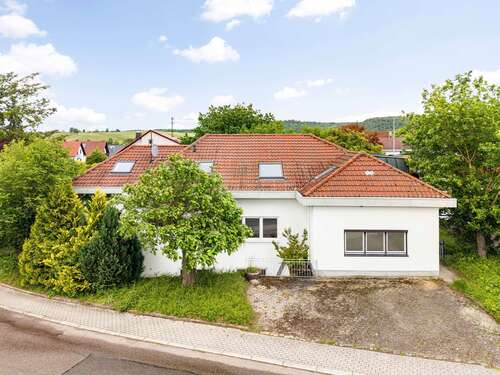 Foto - Haus zum Kaufen in Kürnbach 625.000,00 € 369.64 m²
