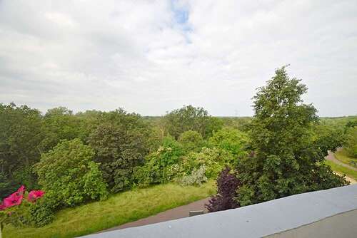 Foto - Wohnung zum Mieten in Halle (Saale) 649,80 € 100.8 m²