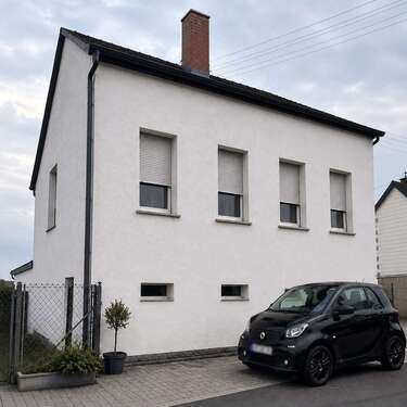 Foto - Haus zum Kaufen in Friedrichsthal 205.000,00 € 187 m²