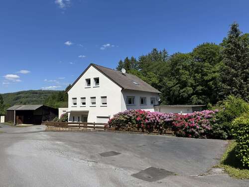 Foto - Haus zum Kaufen in Werdohl 597.000,00 € 273 m²