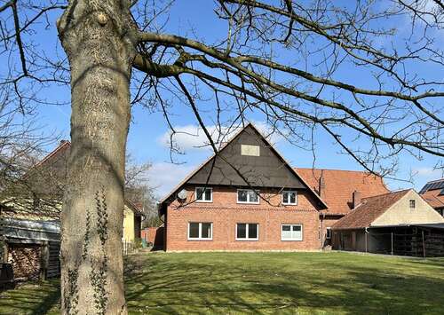 Foto - Haus zum Kaufen in Lauenhagen 359.000,00 € 250 m²