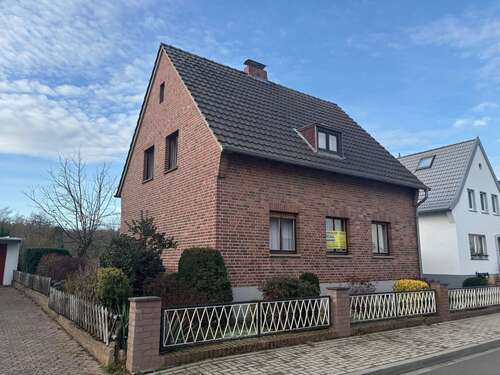 Foto - Haus zum Kaufen in Kreuzau Stockheim 259.000,00 € 100 m²