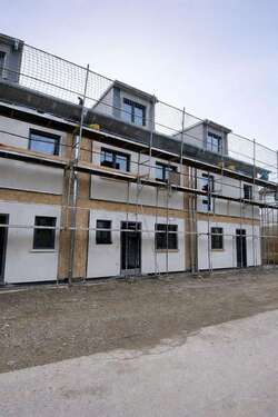 Foto - Haus zum Mieten in Kirchseeon 2.900,00 € 199 m²