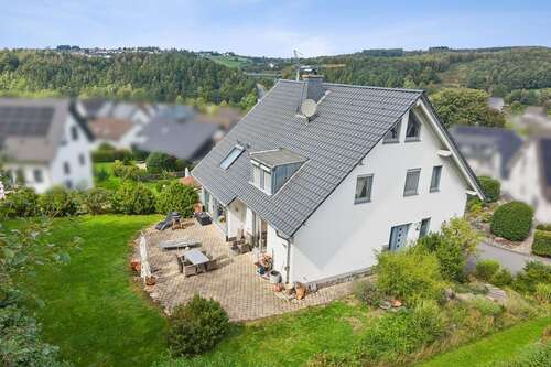 Foto - Haus zum Kaufen in Olpe 616.666,00 € 268 m²