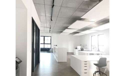 Foto - Büro in Hamburg 330,00 € 4 m² - 330,00&nbsp;EUR Kaltmiete, ca.&nbsp; 4,00&nbsp;m&sup2;