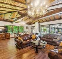 Haus zum Kaufen in Teningen 990.000,00 € 570 m²