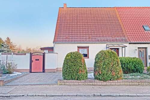 Foto - Haus zum Kaufen in Dessau-Roßlau 99.000,00 € 80 m²