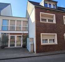 Haus zum Kaufen in Krefeld 285.000,00 € 129 m²