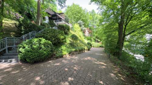 Foto - Haus zum Kaufen in Bergisch Gladbach 995.000,00 € 275 m²