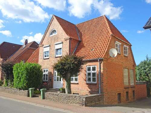 Foto - Haus zum Kaufen in Burg 465.000,00 € 198 m²