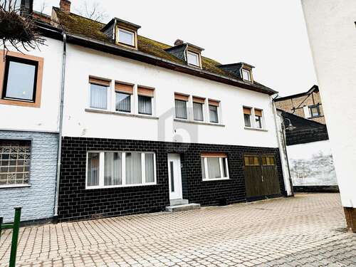 Foto - Haus zum Kaufen in Neumagen-Dhron 235.000,00 € 190 m²