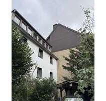 Haus zum Kaufen in Essen Heisingen 470.000,00 € 233 m² - Essen / Heisingen