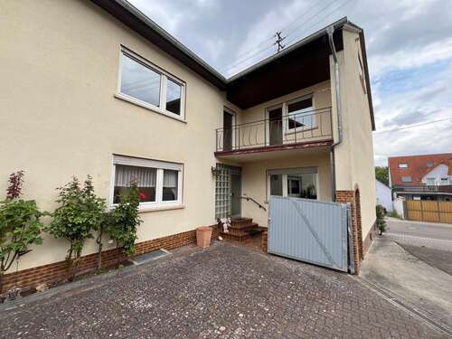 Foto - Haus zum Kaufen in Hochstadt (Pfalz) 468.000,00 € 260 m²