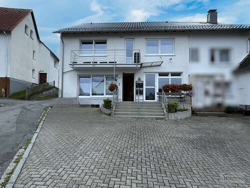 Foto - Haus zum Kaufen in Brilon - Madfeld 350.000,00 € 263 m²