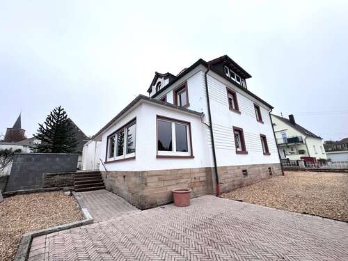 Foto - Haus zum Mieten in Leimen 1.750,00 € 239 m²