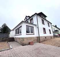Haus zum Mieten in Leimen 1.750,00 € 239 m²