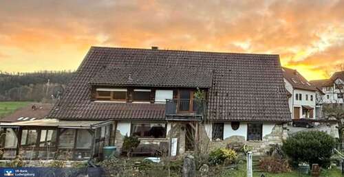 Foto - Haus zum Kaufen in Sachsenheim 479.000,00 € 255 m²