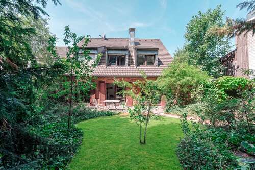 Foto - Haus zum Kaufen in Düsseldorf Eller 799.000,00 € 200 m²