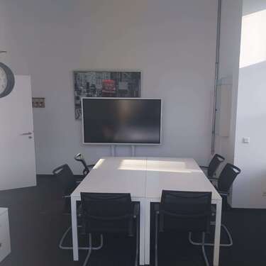 Foto - Büro in Hamburg 900,00 € 30 m² - 900,00 EUR Kaltmiete, ca.  30,00 m²