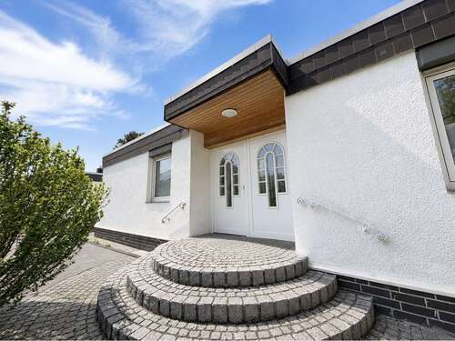 Foto - Haus zum Kaufen in Rösrath 660.000,00 € 203.17 m²