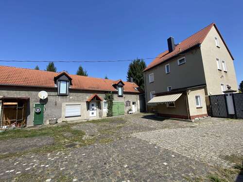 Foto - Haus zum Kaufen in Zwenkau 800.000,00 € 265 m²