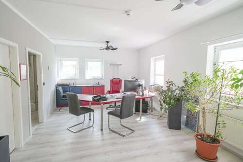 Foto - Büro in Altdorf 1.250,00 € 135 m²
