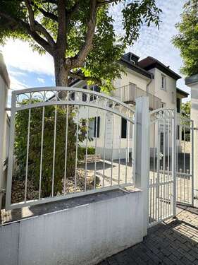 Foto - Haus zum Kaufen in Wiesbaden 1.380.000,00 € 230 m²