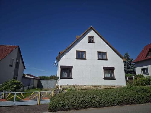 Foto - Haus zum Kaufen in Hörsel 102.500,00 € 181 m²