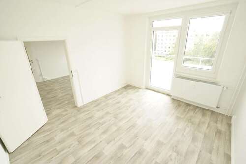 Foto - Wohnung zum Mieten in Chemnitz 255,69 € 46.07 m²