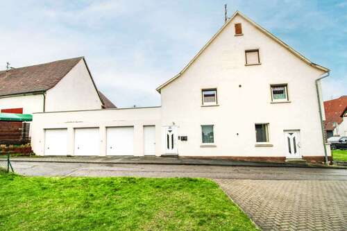 Foto - Haus zum Kaufen in Bisingen 435.000,00 € 213.58 m²