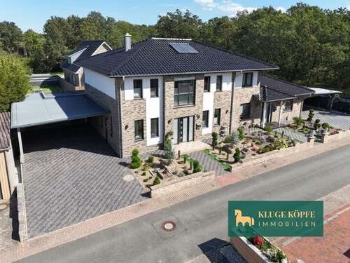 Foto - Haus zum Kaufen in Holdorf 785.000,00 € 335 m²