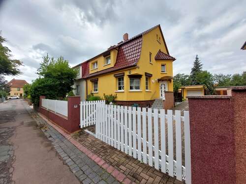 Foto - Haus zum Kaufen in Halle 450.000,00 € 140 m²