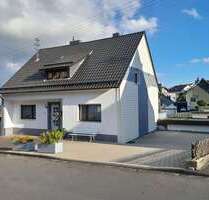 Haus zum Kaufen in Burbach 279.000,00 € 202 m²
